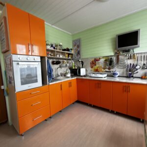 Дом 131,3 м² на участке 6 сот.Московская обл., муниципальный округ Чехов, д. Венюково, Заводская ул., 117 Симферопольское шоссе, 45 км